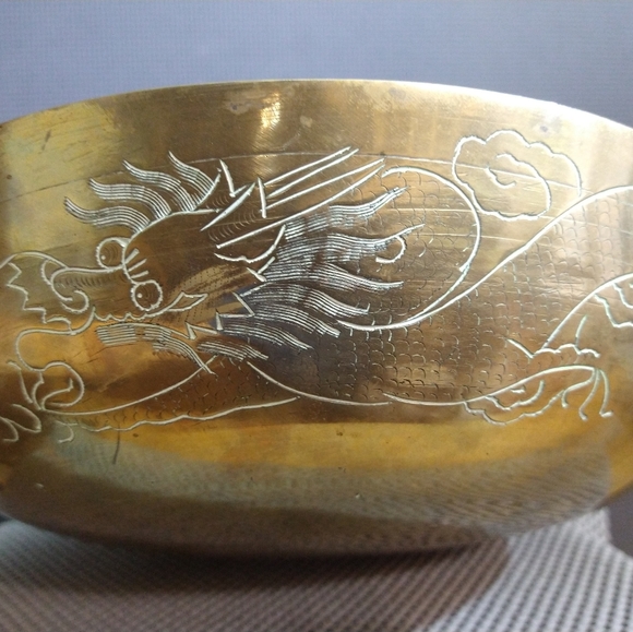 Antique Chinese Solid Brass Hand Engraved Dragon Bowl Republic of China Period - Picture 9 of 11